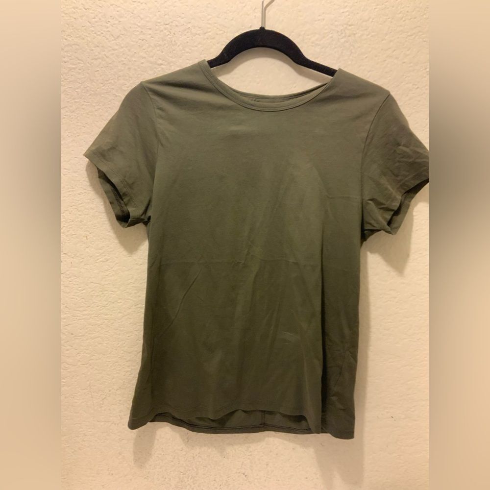 Richer Poorer Everyday Tee Short Sleeve Women's Size L green